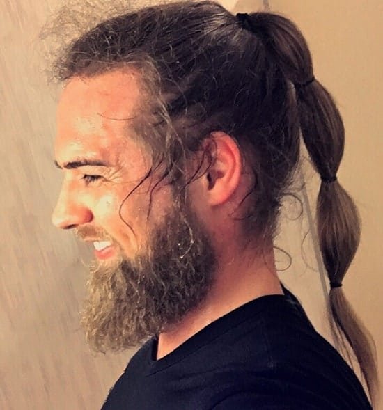 men's ponytail hairstyle