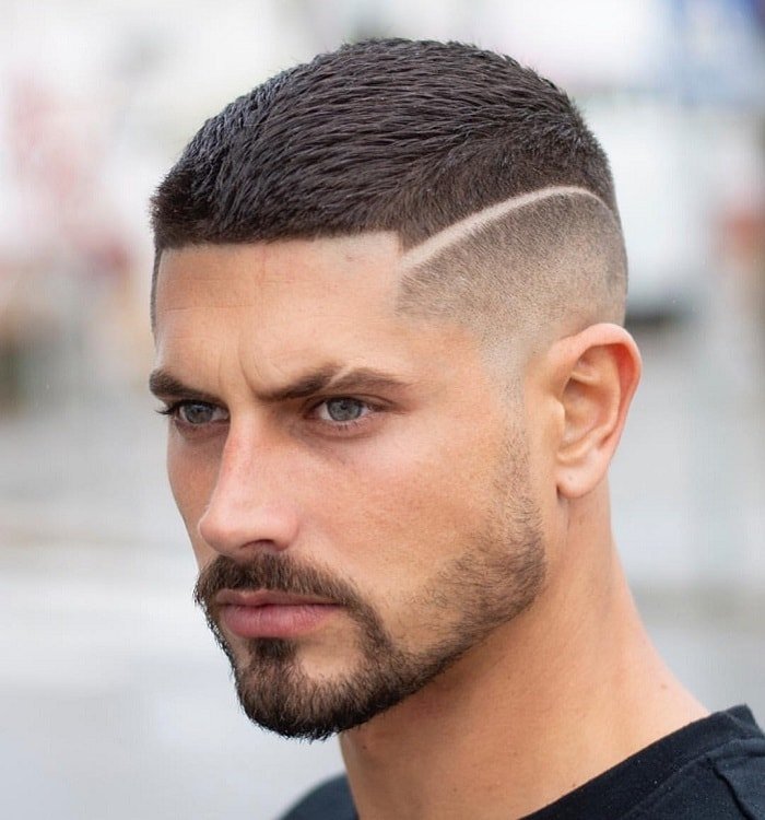 7 of The Best Short Straight Haircuts for Men